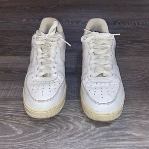 7.5 men White Nike Air Force 1